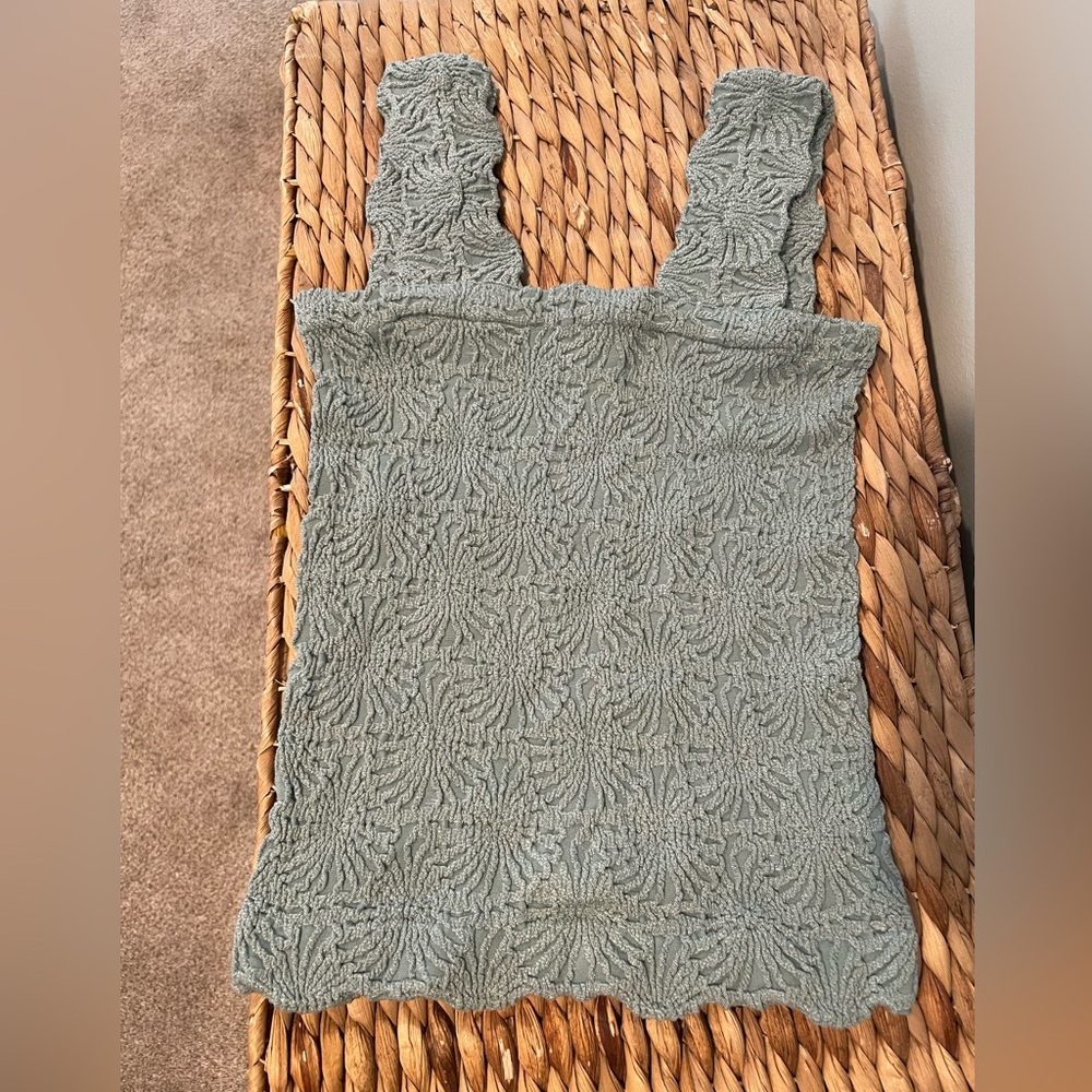 Cute crop top